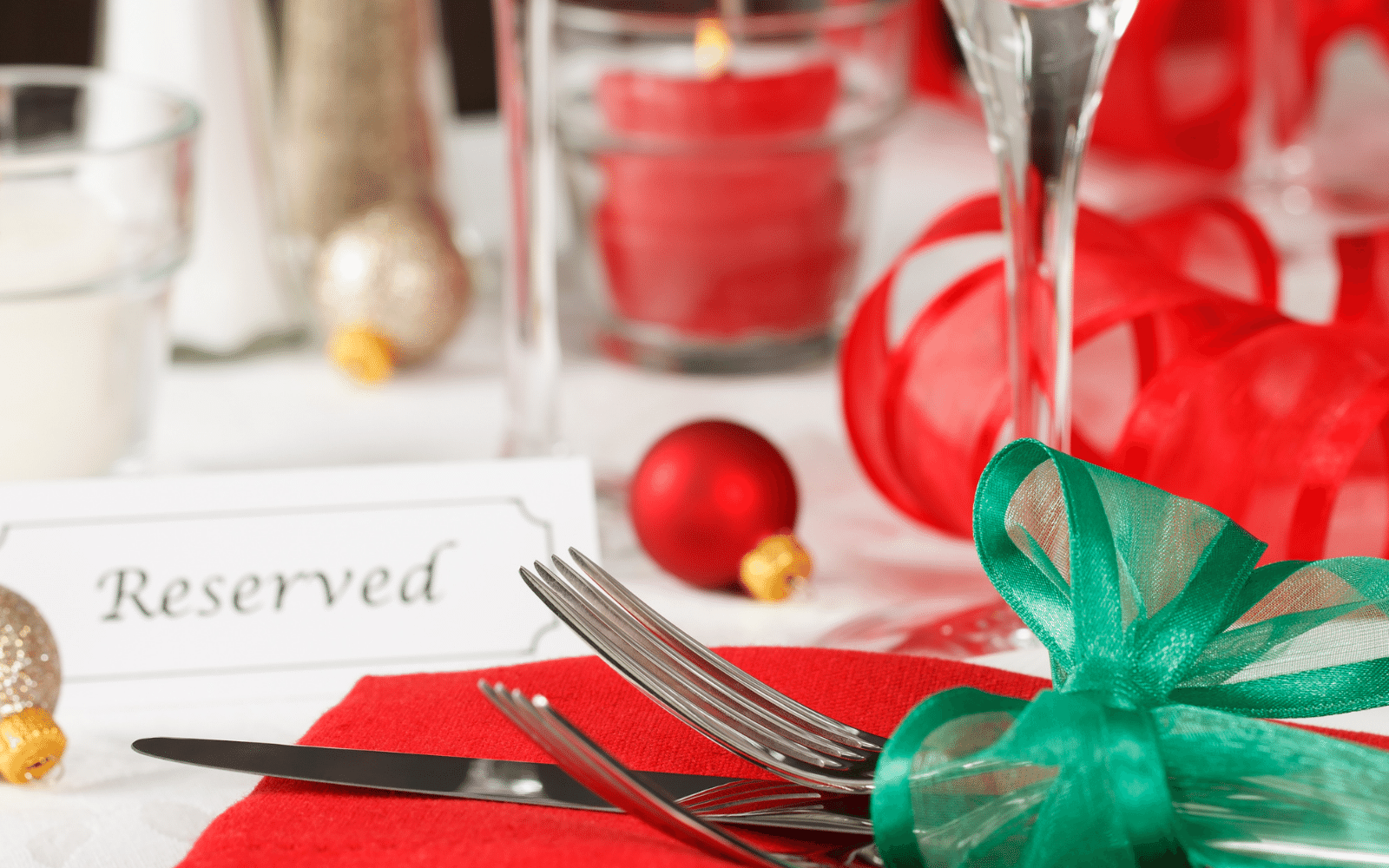 Set the Perfect Table for the Holidays in Fine-Dining Restaurants